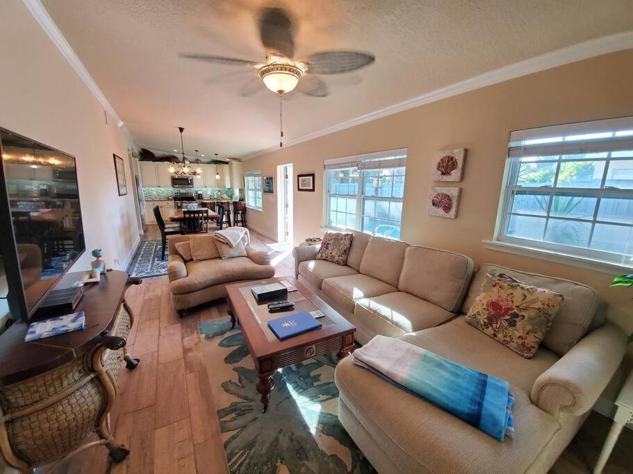 Bahamian Cottage - Heated Pool Walk To The Beach Cocoa Beach Exterior photo